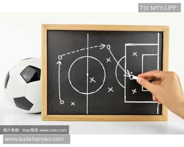 广州篮球队防守策略解析：如何在比赛中提升防守效率与团队协作