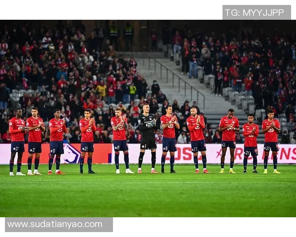 利兹联与诺丁汉激战正酣谁能在英冠赛场上笑到最后