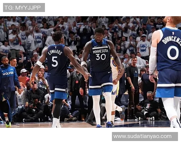 朱利叶斯兰德尔在NBA赛场上的崛起与未来展望分析