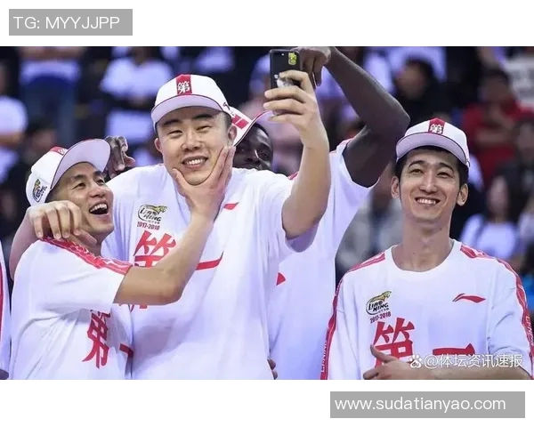 韩德君的篮球生涯回顾与成就分析：从青涩少年到CBA巨星的蜕变之路