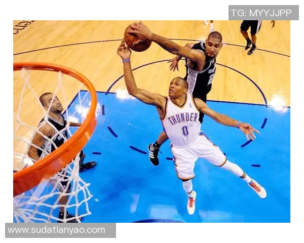 巅峰时期的邓肯与戴维斯谁能称霸NBA历史的内线之争 巅峰时期的邓肯与戴维斯谁能称霸NBA历史的内线之争